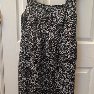 Liz Lange maternity dress size S